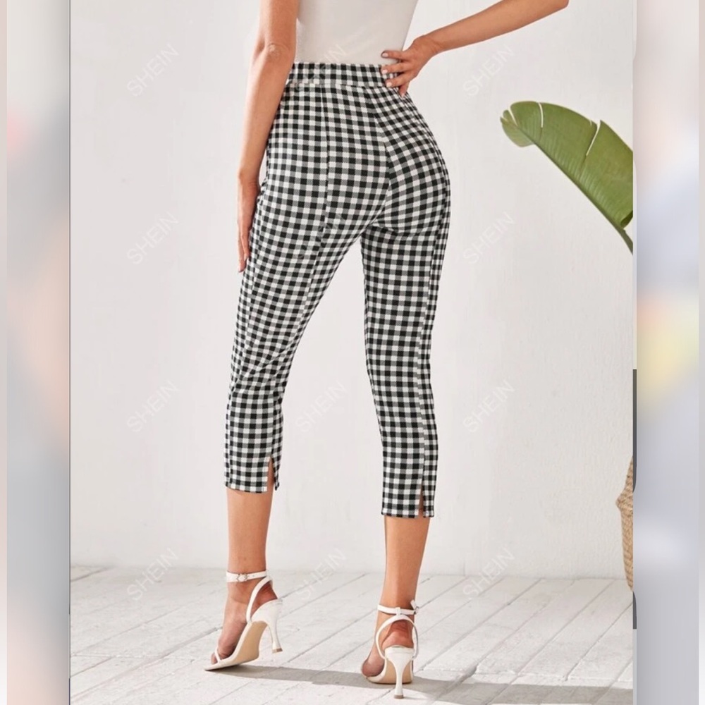 NWOT High-Waisted Black and White Gingham Capris - Picture 4 of 9